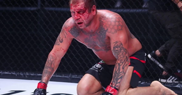 Александр Емельяненко дал прогноз на бой брата на турнире Bellator Александр Емельяненко дал прогноз на бой брата на турнире Bellator