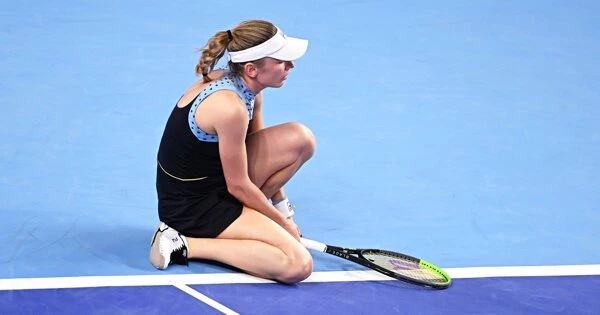 Александрова потерпела поражение в финале Кубка Кремля Александрова потерпела поражение в финале Кубка Кремля