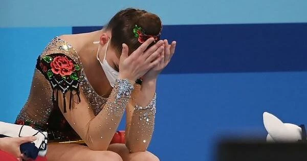 Авериных призвали завершить карьеру Авериных призвали завершить карьеру