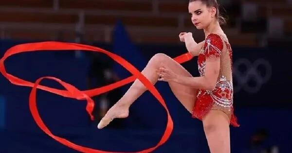 Авериных и Медведева назвали лидерами года в спорте Авериных и Медведева назвали лидерами года в спорте