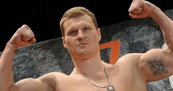 Боксер Александр Поветкин получил награду от WBC Боксер Александр Поветкин получил награду от WBC