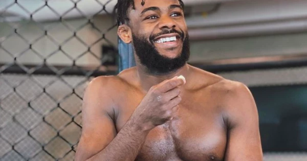 Бой за титул чемпиона UFC Ян - Стерлинг перенесли Бой за титул чемпиона UFC Ян - Стерлинг перенесли