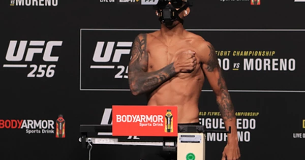 Чемпион UFC Оливейра сравнил себя с Нурмагомедовым Чемпион UFC Оливейра сравнил себя с Нурмагомедовым