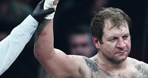 Емельяненко отказался поднимать руку на Дзюбу Емельяненко отказался поднимать руку на Дзюбу