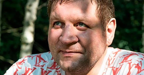 Емельяненко рассказал о «лишнем весе» Нурмагомедова Емельяненко рассказал о «лишнем весе» Нурмагомедова