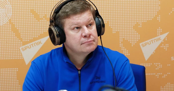 Губерниев об отдельном самолете для хоккеистов: «Пусть хоть на ракете летят» Губерниев об отдельном самолете для хоккеистов: «Пусть хоть на ракете летят»