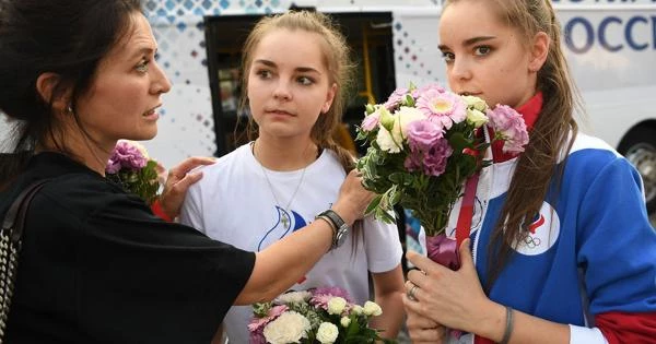 Гимнастки Аверины посетили малую родину Гимнастки Аверины посетили малую родину