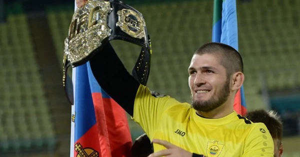 Хабиб составил футбольную команду из бойцов UFC Хабиб составил футбольную команду из бойцов UFC