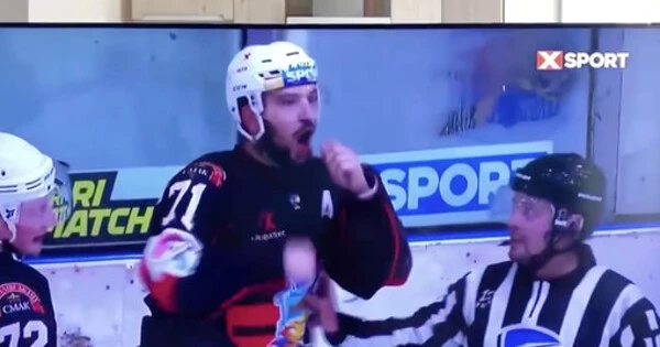 Игрока НХЛ возмутил расистский скандал в украинском хоккее Игрока НХЛ возмутил расистский скандал в украинском хоккее