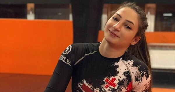 Лиана Джоджуа уволена из UFC Лиана Джоджуа уволена из UFC