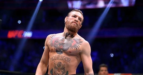 Макгрегора посчитали посмешищем MMA Макгрегора посчитали посмешищем MMA
