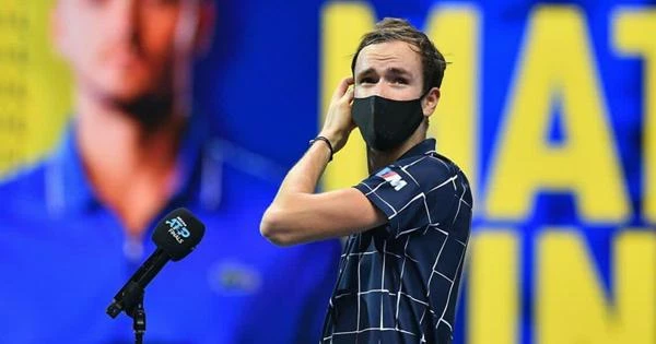 Медведев впервые вышел в четвёртый круг Roland Garros Медведев впервые вышел в четвёртый круг Roland Garros
