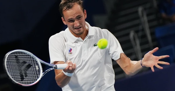 Медведев вышел в полуфинал Australian Open Медведев вышел в полуфинал Australian Open