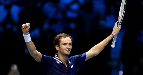 Медведев вышел в третий круг Australian Open Медведев вышел в третий круг Australian Open