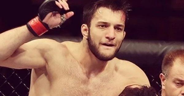 Муртазалиев одержал первую победу в Bellator Муртазалиев одержал первую победу в Bellator