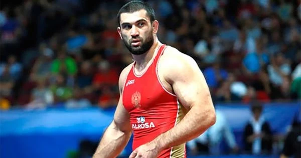 Названа причина дисквалификации чемпиона ОИ Махова Названа причина дисквалификации чемпиона ОИ Махова
