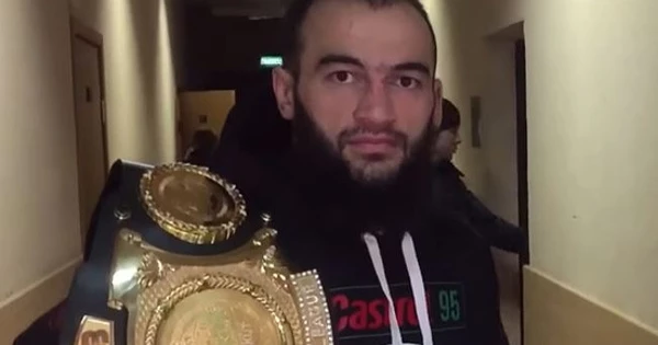 Россиянин Дураев подписал контракт с UFC Россиянин Дураев подписал контракт с UFC