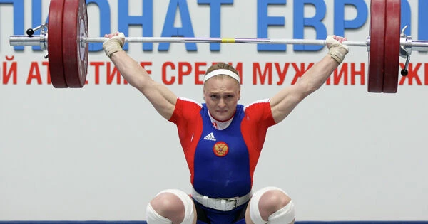 Российскую олимпийскую чемпионку дисквалифицировали за допинг на два года Российскую олимпийскую чемпионку дисквалифицировали за допинг на два года