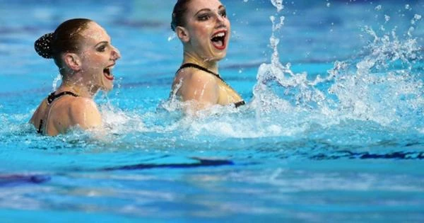 Российских синхронисток лишили золота Российских синхронисток лишили золота