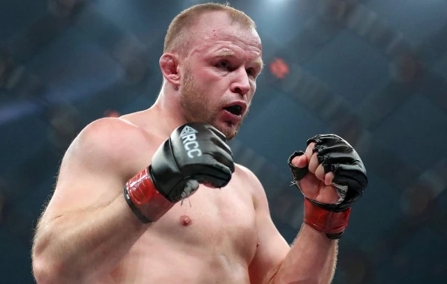Российский боец Шлеменко ответил президенту UFC Российский боец Шлеменко ответил президенту UFC