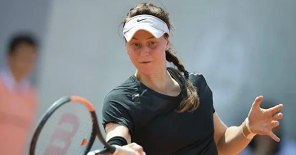 Самсонова вышла в полуфинал турнира в Германии Самсонова вышла в полуфинал турнира в Германии