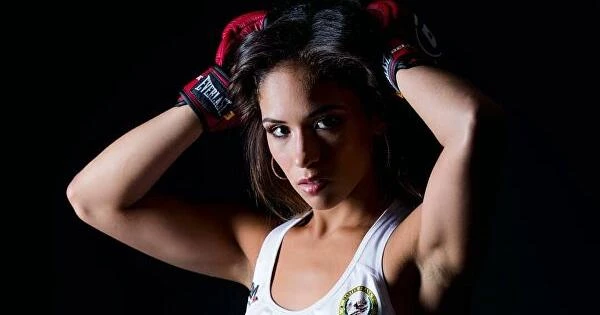 Секс-символ Bellator потерпела первое поражение в карьере Секс-символ Bellator потерпела первое поражение в карьере