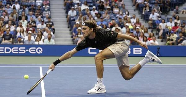 Третья ракетка мира Циципас завершил выступление на US Open Третья ракетка мира Циципас завершил выступление на US Open