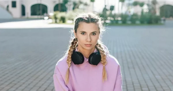 Тимановская впервые вышла на старт после скандала на Олимпиаде в Токио Тимановская впервые вышла на старт после скандала на Олимпиаде в Токио