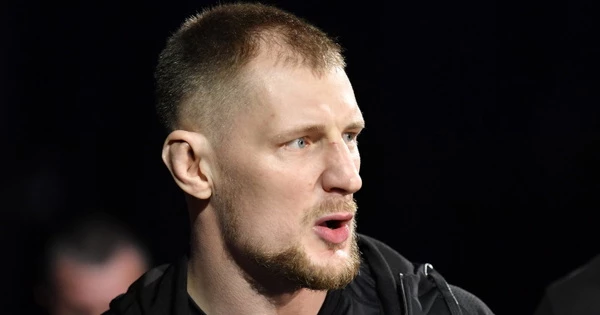 UFC подтвердил бой Волкова с Аспиналлом в Лондоне UFC подтвердил бой Волкова с Аспиналлом в Лондоне