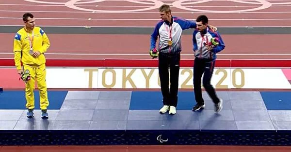 Украинец отказался от фото с россиянами на Паралимпиаде Украинец отказался от фото с россиянами на Паралимпиаде