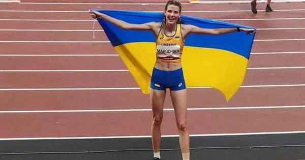 Зеленский наградил затравленную за фото с Ласицкене Магучих Зеленский наградил затравленную за фото с Ласицкене Магучих