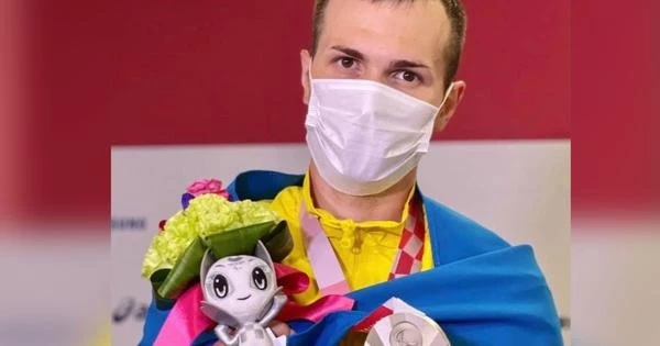 «Боялся огласки»: почему украинец отказался обниматься с россиянами «Боялся огласки»: почему украинец отказался обниматься с россиянами