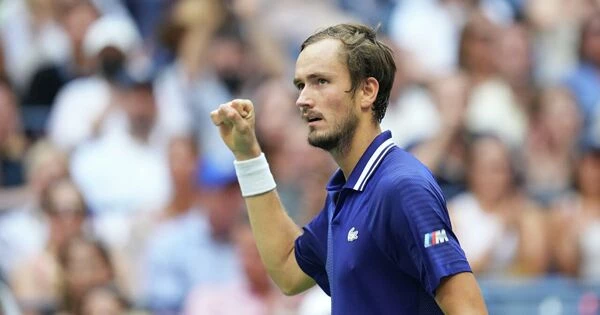 «Идиоты»: Медведев обругал зрителей в финале Australian Open «Идиоты»: Медведев обругал зрителей в финале Australian Open