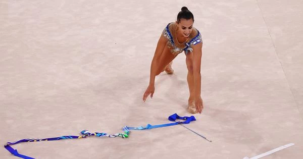 «Когда Аверина на ЧМ-2018 уронила ленту, мы не сказали ни слова» «Когда Аверина на ЧМ-2018 уронила ленту, мы не сказали ни слова»