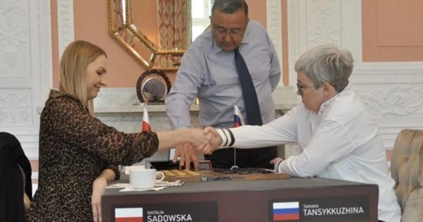«Проиграла из-за флага»: россиянка о ЧМ по шашкам в Польше «Проиграла из-за флага»: россиянка о ЧМ по шашкам в Польше